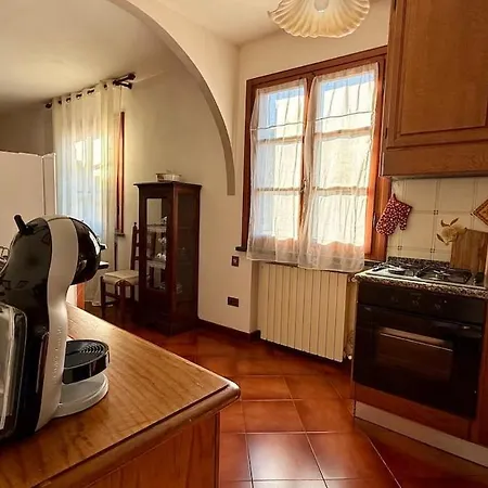 Nottolini House - A Due Passi Dal Centro Di בית נופש לוקה